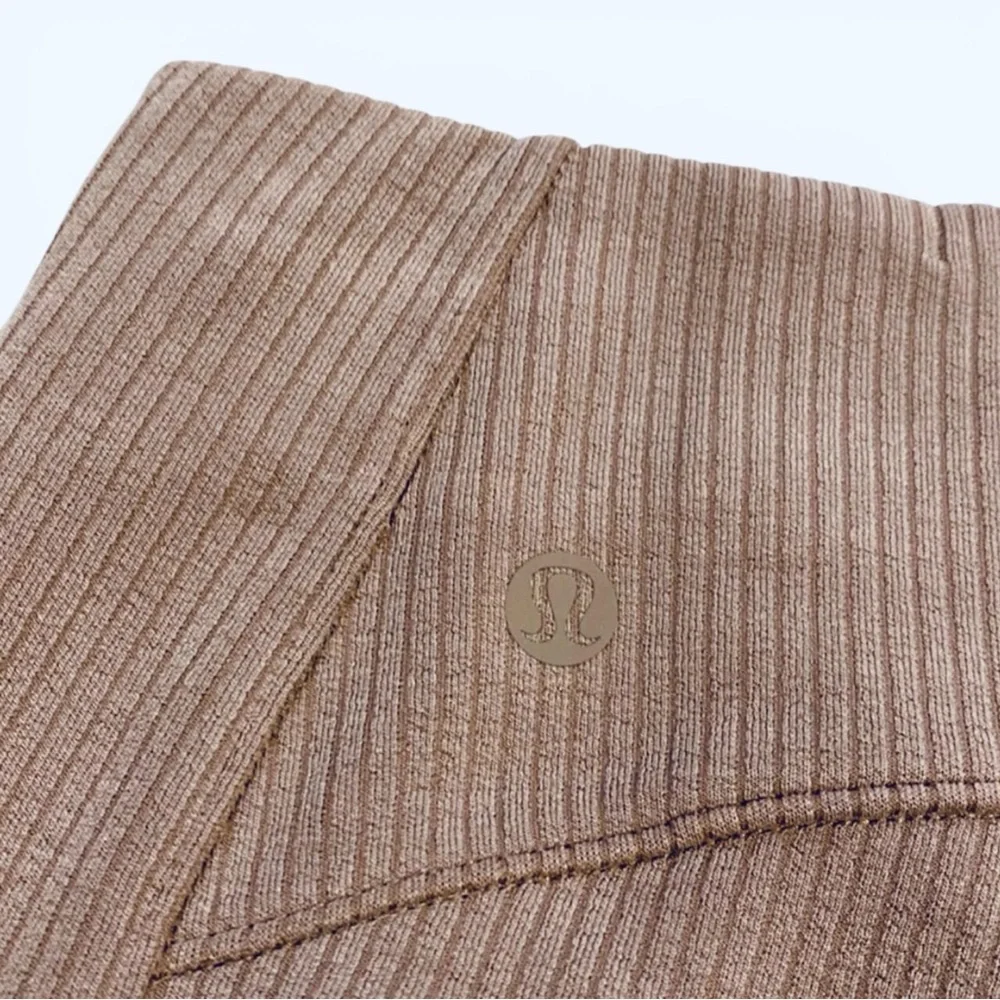 NWT Lululemon Ribbed Softstreme Zip-Leg High-Rise Cropped Pant 25" Taupetastic - Picture 8 of 14